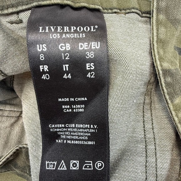 Liverpool women 8/29 ‎ Camo Cargo Pants  green petite siz 8 short - Picture 6 of 10
